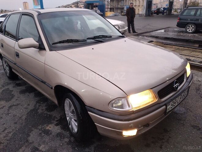 Opel Astra 1996, 387,390 km - 1.6 l - Bakı