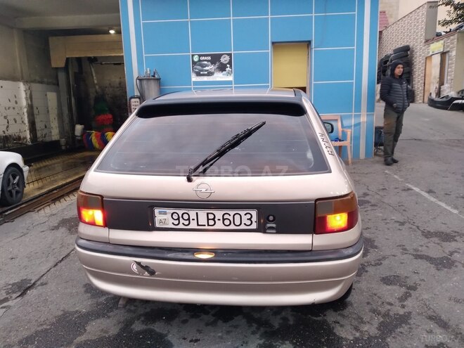 Opel Astra 1996, 387,390 km - 1.6 l - Bakı