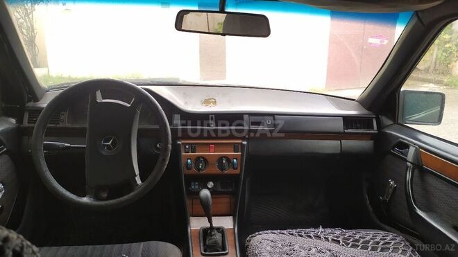 Mercedes E 200 1991, 345,852 km - 2.0 l - Bakı