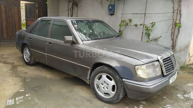 Mercedes E 200 1991, 345,852 km - 2.0 l - Bakı
