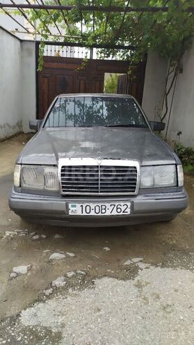 Mercedes E 200 1991, 345,852 km - 2.0 l - Bakı
