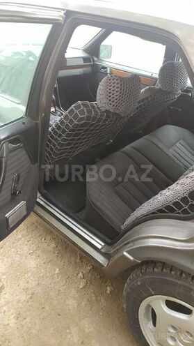 Mercedes E 200 1991, 345,852 km - 2.0 l - Bakı