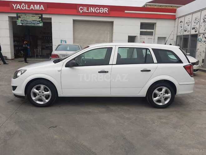 Opel Astra 2009, 143,000 km - 1.4 l - Bakı