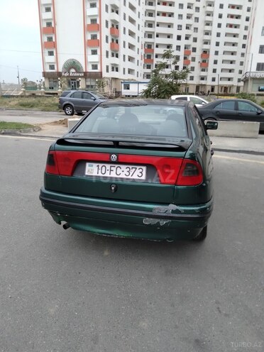 Volkswagen Polo 1995, 26,000 km - 1.6 l - Bakı