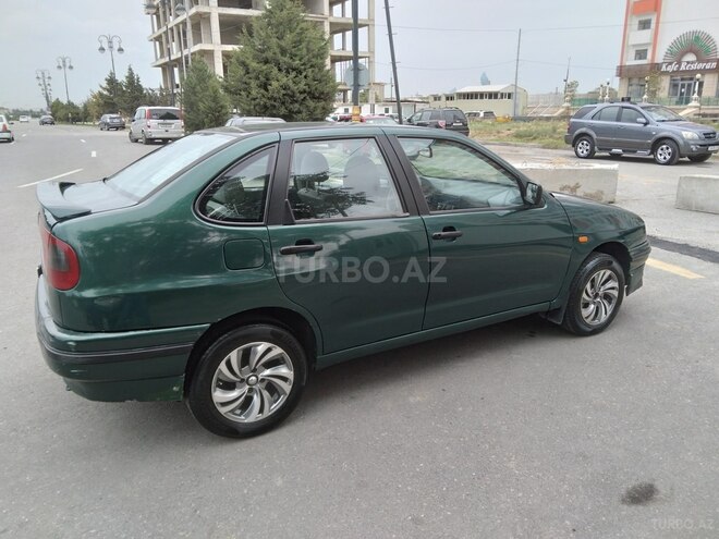 Volkswagen Polo 1995, 26,000 km - 1.6 l - Bakı