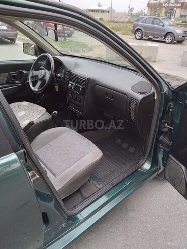 Volkswagen Polo 1995, 26,000 km - 1.6 l - Bakı