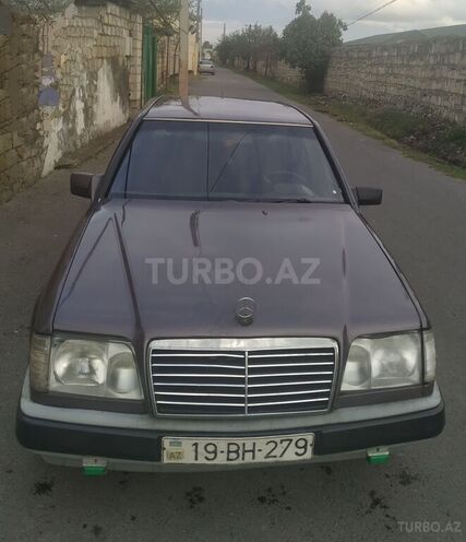 Mercedes E 220 1994, 780,000 km - 2.5 л - Ucar