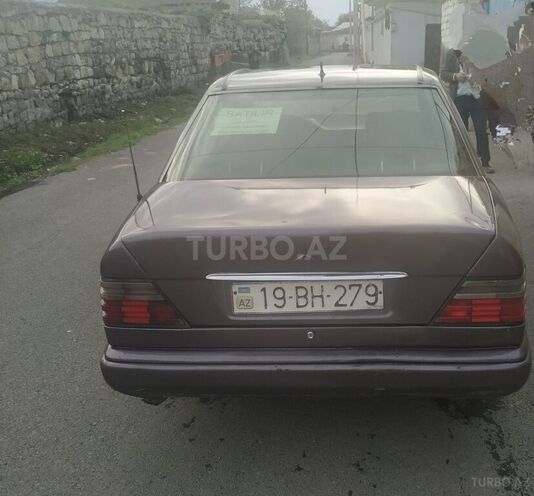 Mercedes E 220 1994, 780,000 km - 2.5 л - Ucar
