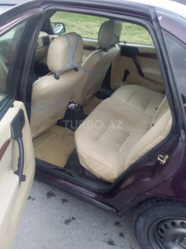 Opel Vectra 1994, 123,456 km - 1.8 l - Qax