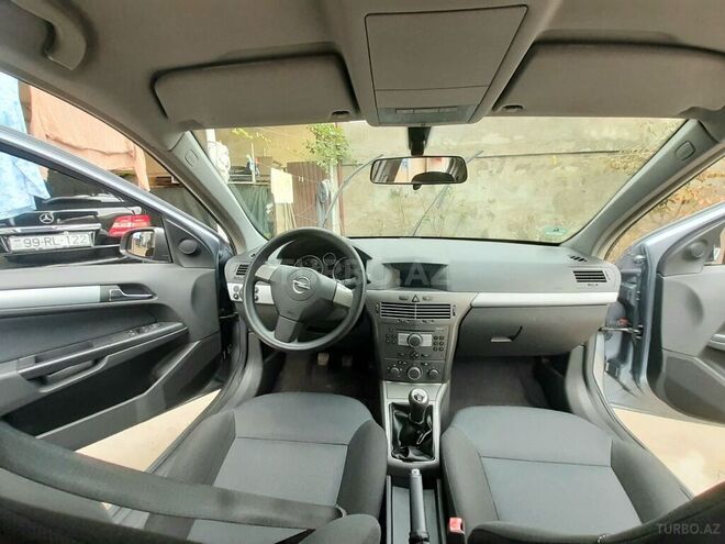 Opel Astra 2006, 176,000 km - 1.4 l - Bakı