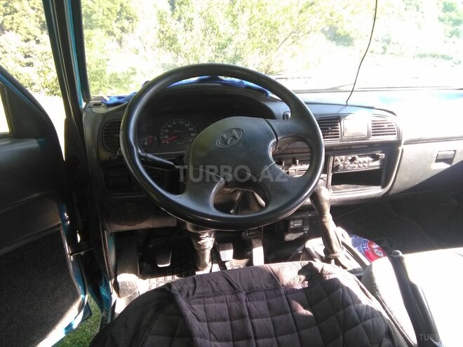 Hyundai H 100 1999, 264,627 km - 2.5 l - Qax