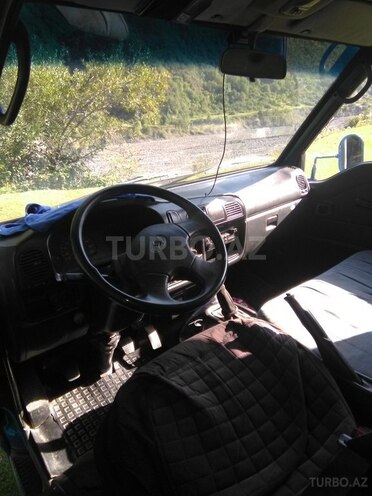Hyundai H 100 1999, 264,627 km - 2.5 l - Qax