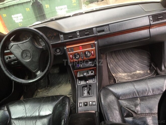 Mercedes E 200 1995, 350,000 km - 2.0 л - Bakı