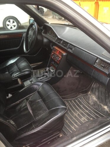 Mercedes E 200 1995, 350,000 km - 2.0 л - Bakı
