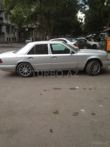 Mercedes E 200 1995, 350,000 km - 2.0 л - Bakı