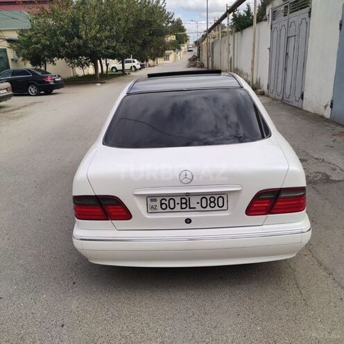 Mercedes E 320 2000, 323,000 km - 3.2 l - Bakı
