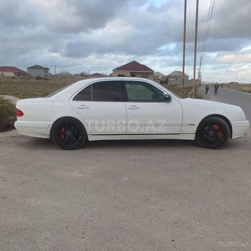Mercedes E 320 2000, 323,000 km - 3.2 l - Bakı
