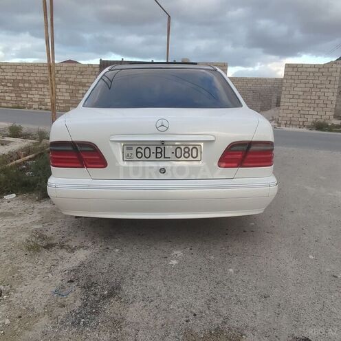 Mercedes E 320 2000, 323,000 km - 3.2 l - Bakı