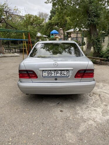 Mercedes E 230 1995, 407,000 km - 2.4 l - Bakı