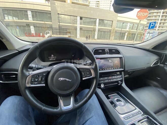 Jaguar F-Pace 2018, 54,000 km - 2.0 l - Bakı