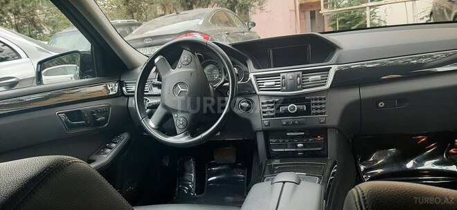 Mercedes E 300 2010, 67,000 km - 3.0 л - Bakı