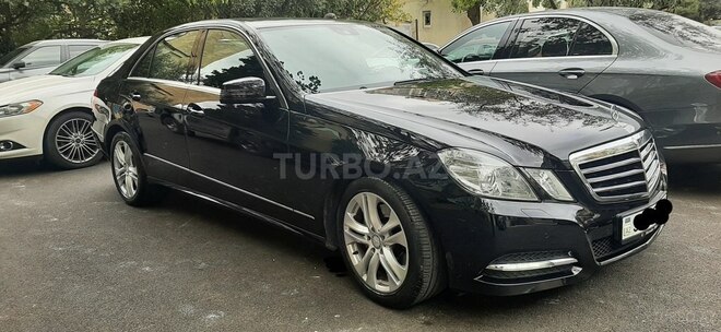 Mercedes E 300 2010, 67,000 km - 3.0 л - Bakı
