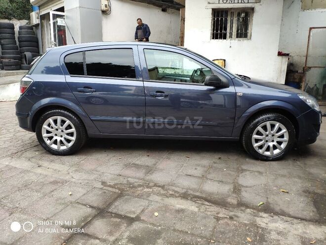 Opel Astra 2009, 168,750 km - 1.4 л - Bakı