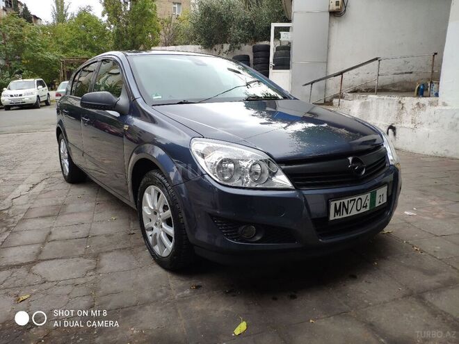 Opel Astra 2009, 168,750 km - 1.4 л - Bakı