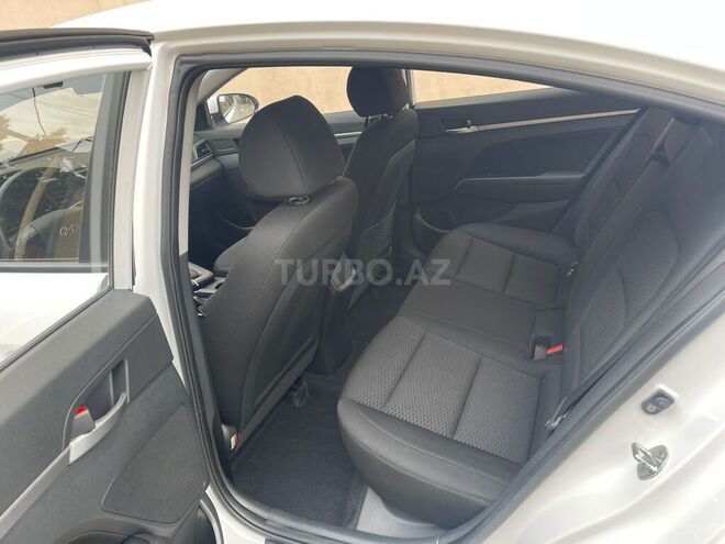 Hyundai Elantra 2019, 80,600 km - 1.6 л - Bakı