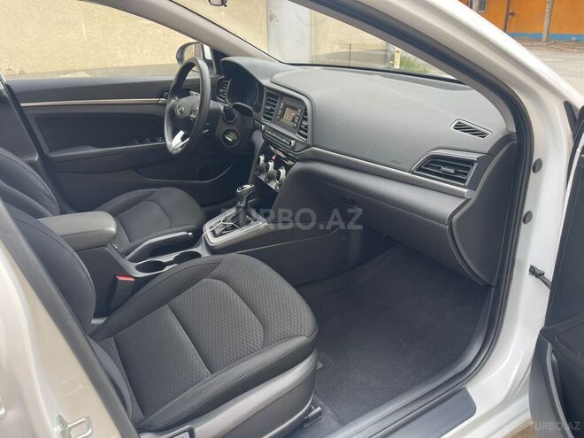 Hyundai Elantra 2019, 80,600 km - 1.6 л - Bakı