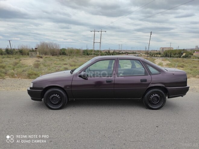 Opel Vectra 1992, 243,586 km - 1.6 l - Bakı
