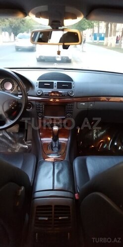 Mercedes E 320 2004, 272,000 km - 3.2 l - Bakı