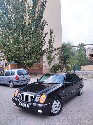 Mercedes E 240 1998, 325,000 km - 2.4 л - Sumqayıt