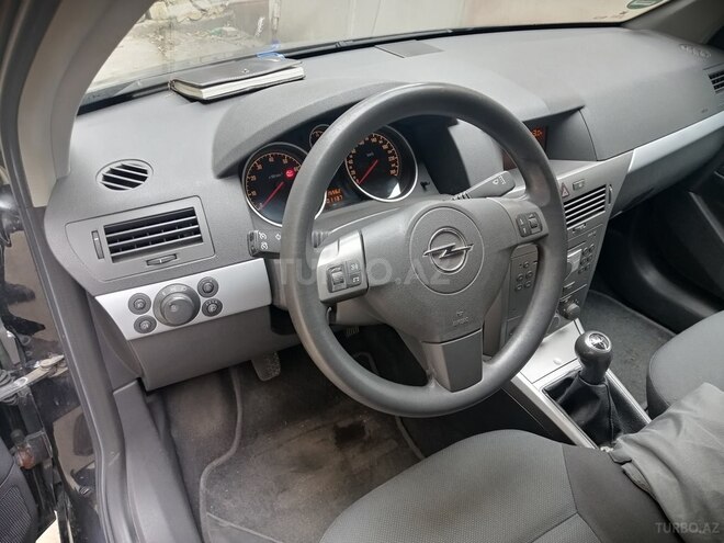 Opel Astra 2005, 250,000 km - 1.4 l - Bakı