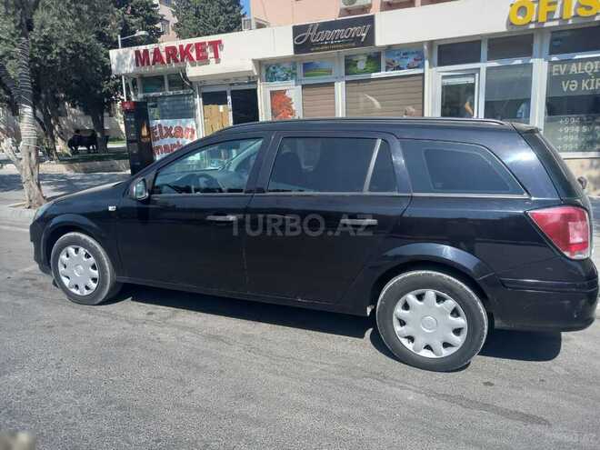 Opel Astra 2010, 230,000 km - 1.4 л - Bakı