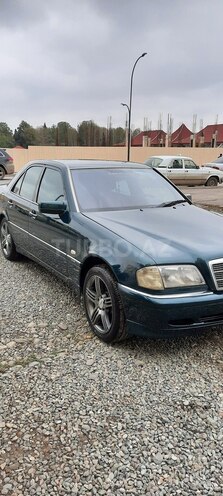 Mercedes C 280 1995, 310,000 km - 2.8 l - Gəncə