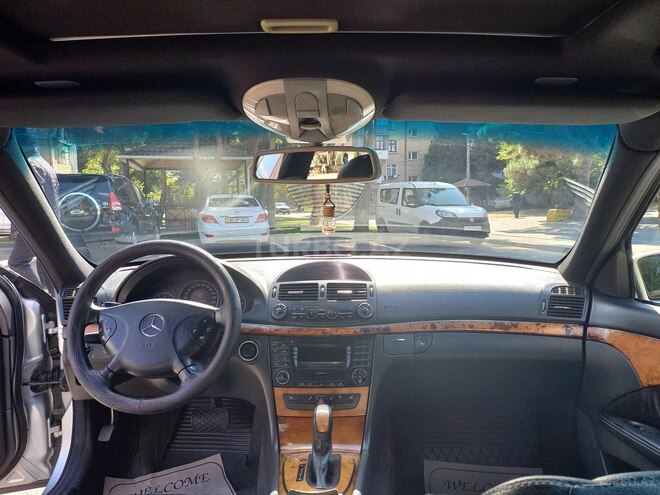 Mercedes E 240 2002, 303,215 km - 2.6 l - Bakı