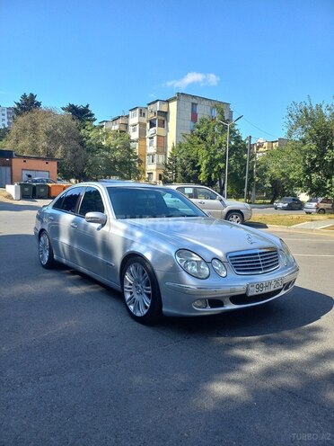 Mercedes E 240 2002, 303,215 km - 2.6 l - Bakı