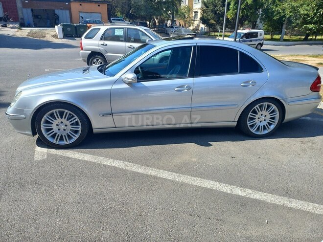 Mercedes E 240 2002, 303,215 km - 2.6 l - Bakı