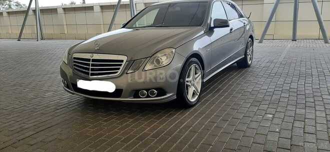 Mercedes E 220 2010, 310,000 km - 2.2 л - Bakı