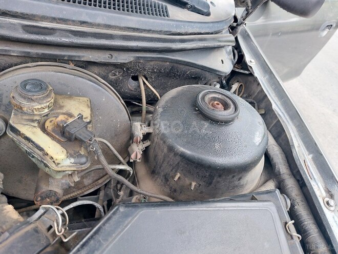 Ford Mondeo 1993, 524,521 km - 2.0 l - Qax