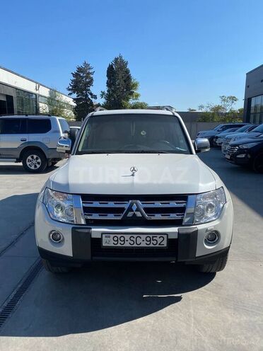 Mitsubishi Pajero 2007, 195,000 km - 3.8 l - Bakı