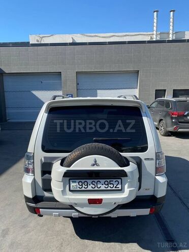 Mitsubishi Pajero 2007, 195,000 km - 3.8 l - Bakı