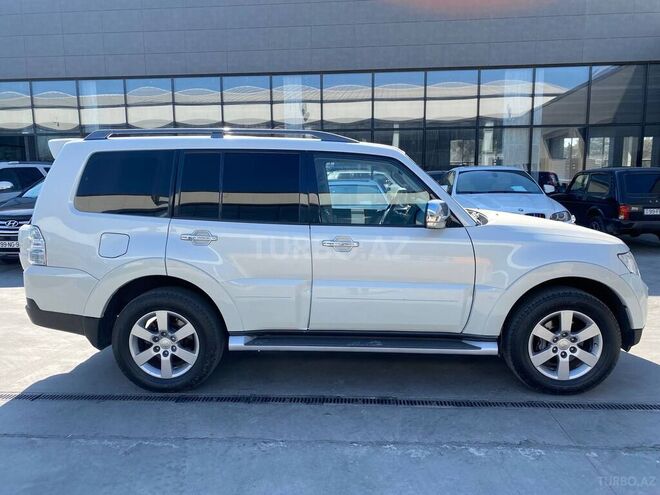 Mitsubishi Pajero 2007, 195,000 km - 3.8 l - Bakı