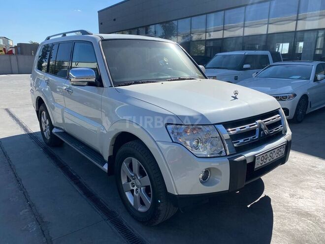 Mitsubishi Pajero 2007, 195,000 km - 3.8 l - Bakı