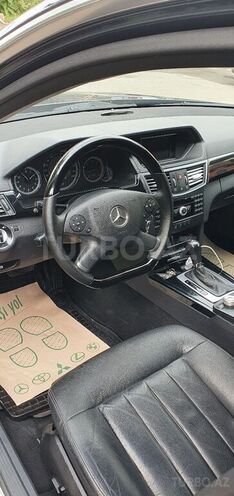 Mercedes E 220 2010, 186,000 km - 2.2 l - Gəncə