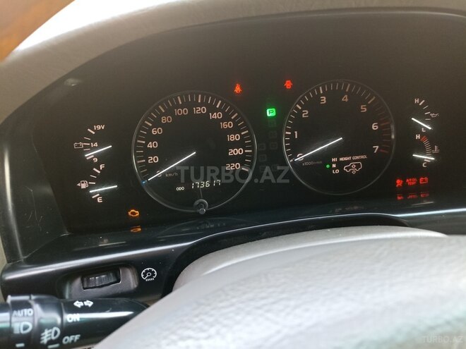 Lexus LX 470 2006, 173,000 km - 4.7 l - Bakı