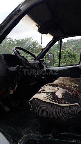 GAZ 33021 2000, 11,111 km - 2.4 l - Quba