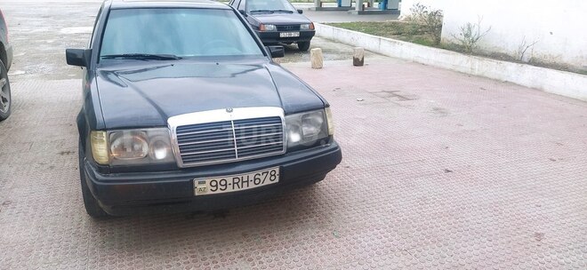 Mercedes E 200 1986, 400,000 km - 2.0 l - Siyəzən