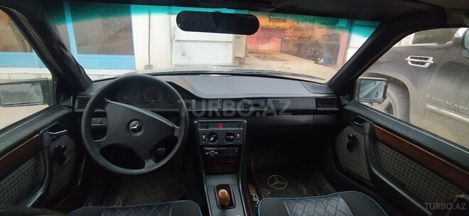 Mercedes E 200 1986, 400,000 km - 2.0 l - Siyəzən